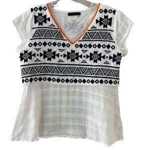 THML Aztec Embroidery White/Navy Boho Gauzy Blouse. V neck. Size M